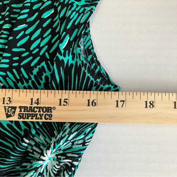 APT 9 Womens Wrap Dress Green Floral Sleeveless V-Neck Buckle Stretch Size MP - Picture 2 of 6